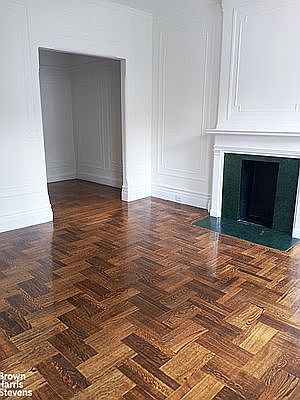 1st image of 855 Lexington Ave #400