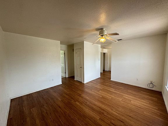 5th image of 1906 Windward Dr APT D