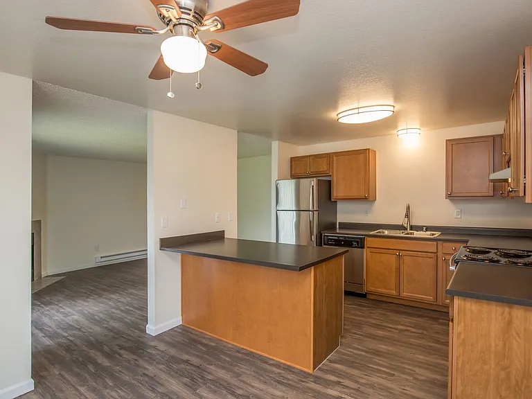Valley Vista — Photo 19