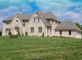 6001 Willow Hill Ln, Rockville, MD 20855
