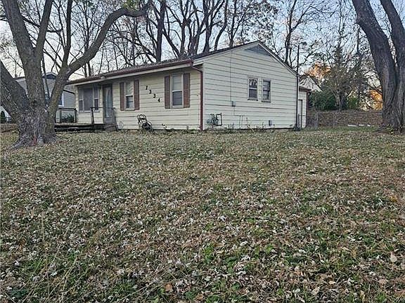 5th image of 7334 NE 51st St