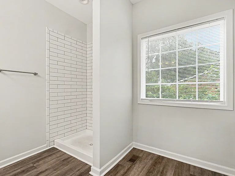324 N Milford Rd — Photo 12