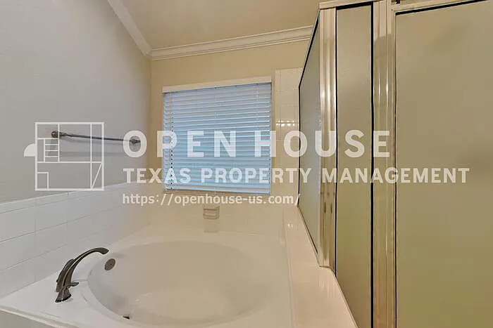 175 Merryweather Pl — Photo 11