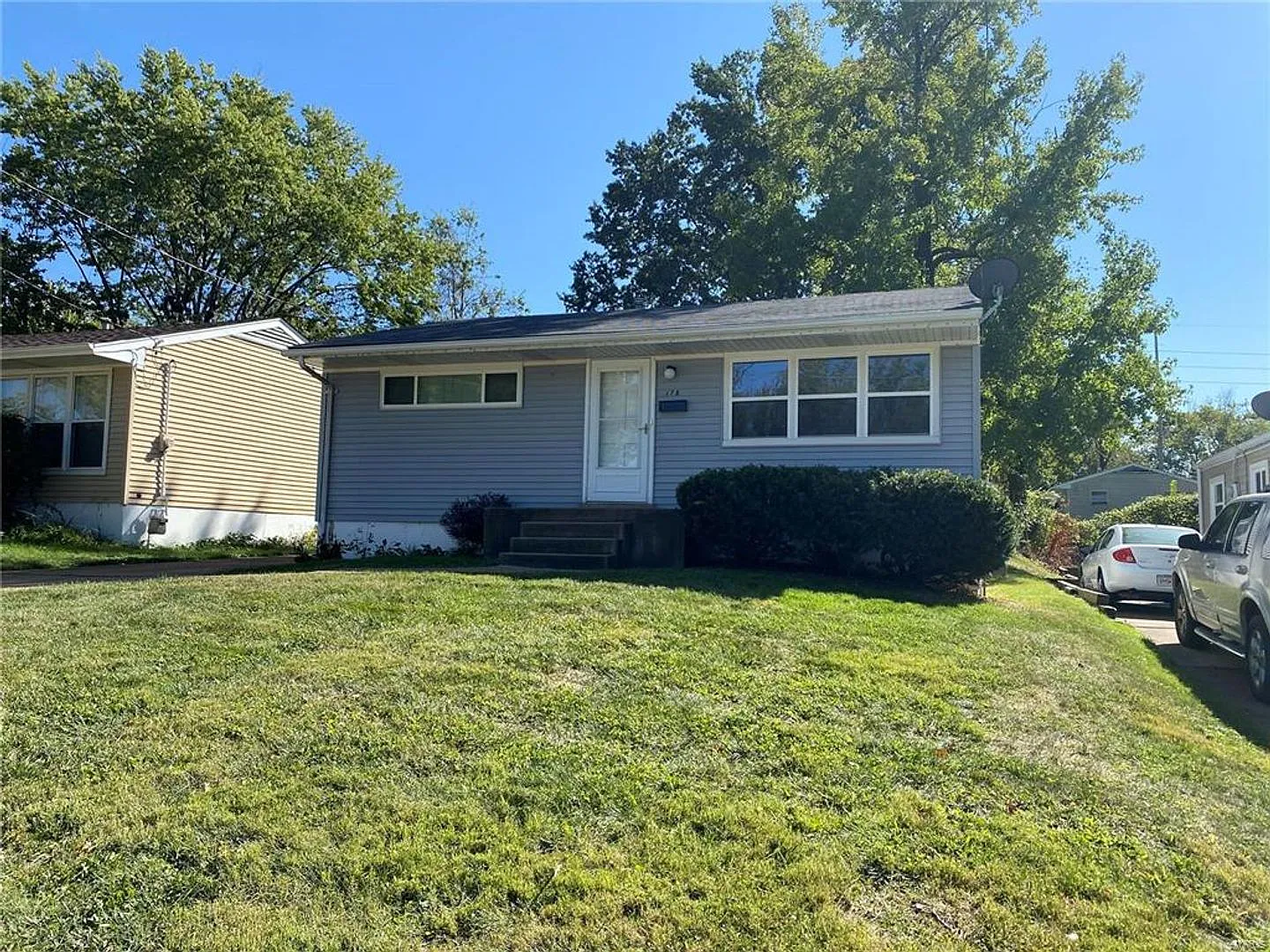 178 Floralea Place | Sunset Hills 63127 — Photo 2
