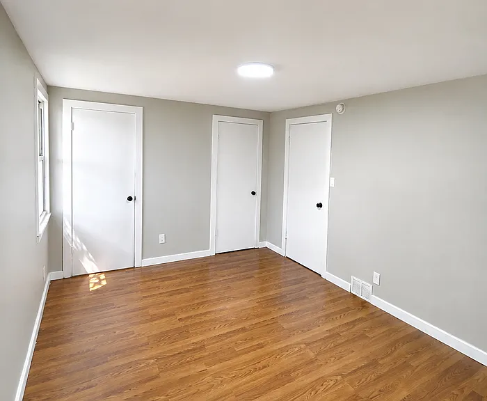 820 Center Ave — Photo 21