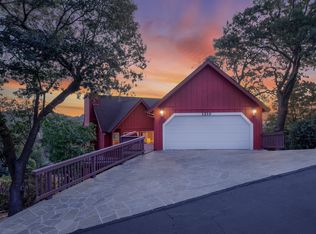 1210 Yukon Dr, Lake Arrowhead, CA 92352