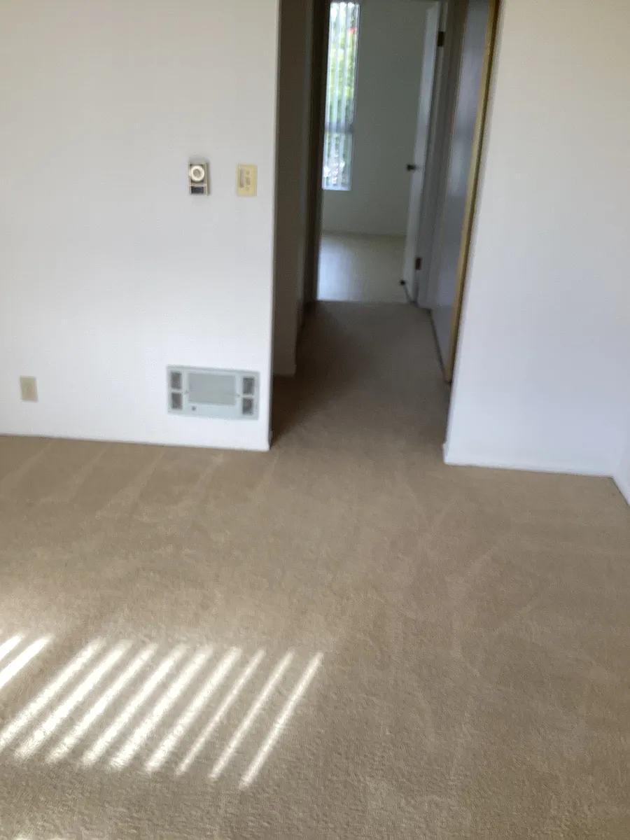 Building Photo - 1305 Bath St #24