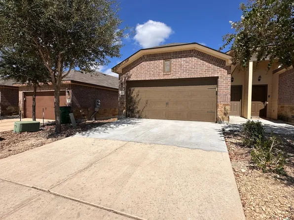 208-210 Kaspar Way, New Braunfels, TX 78130