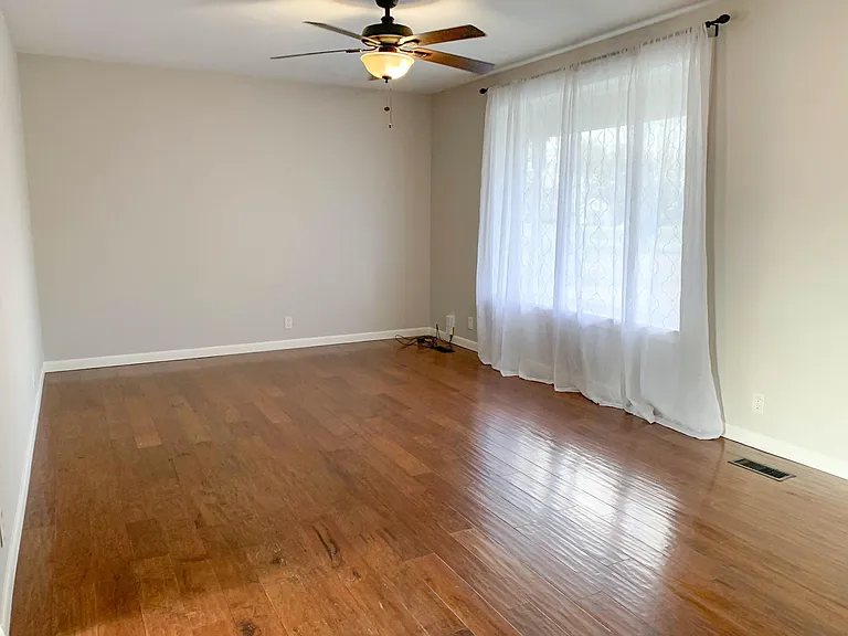112 Grapevine Ct — Photo 15