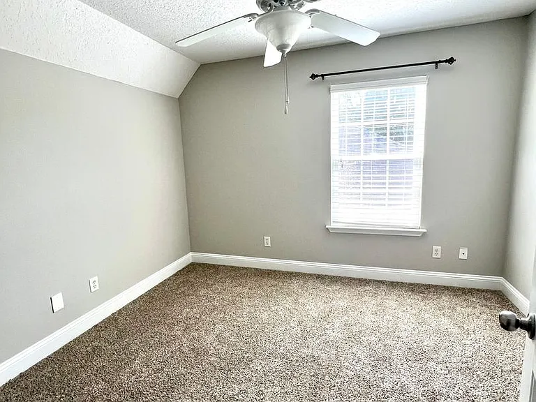 164 Scarlett Ln — Photo 10