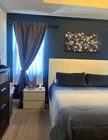 3 bed, 2.5 bath, 1708 sqft, $3,800 — Photo 3