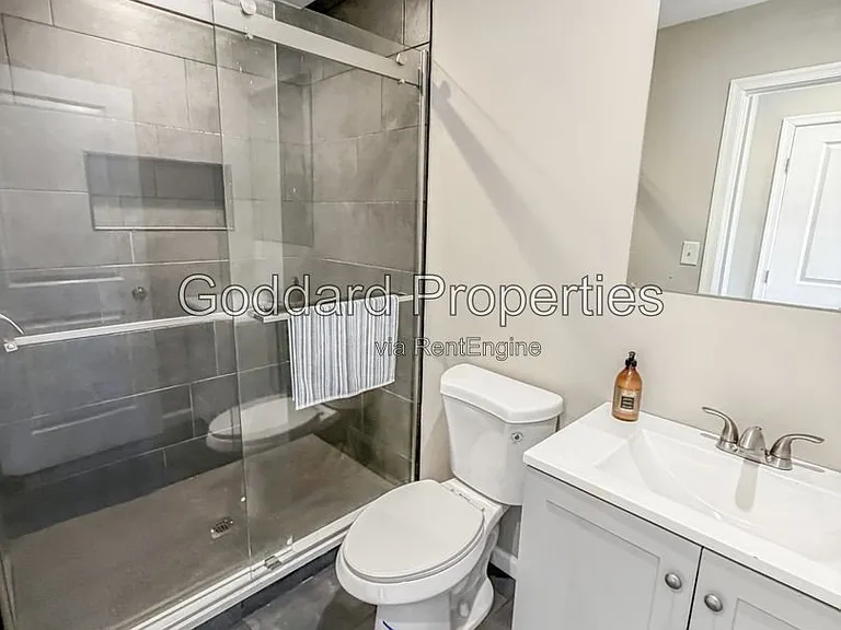 704 N Curley St — Photo 15