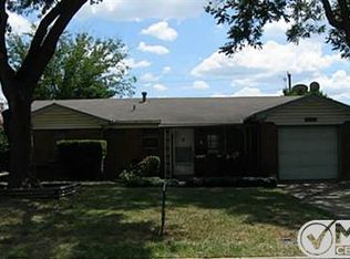 1714 Sylvan Dr, Arlington, TX 76012