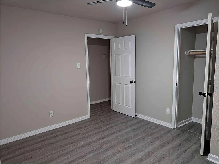 10922 Lockgate Ln — Photo 10