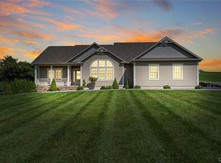 110 Firefly Way, Camillus, NY 13031