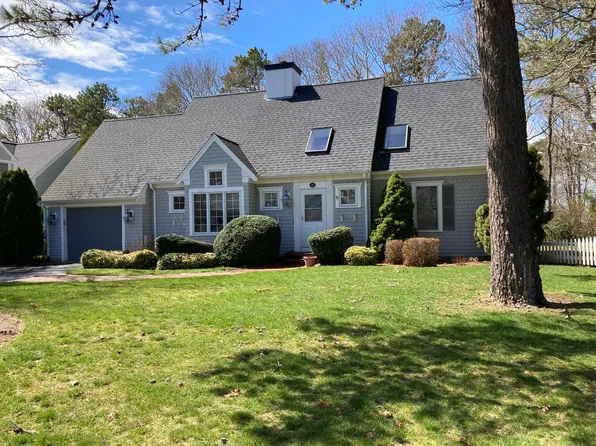 31 Daybreak Lane, Hyannis, MA 02601