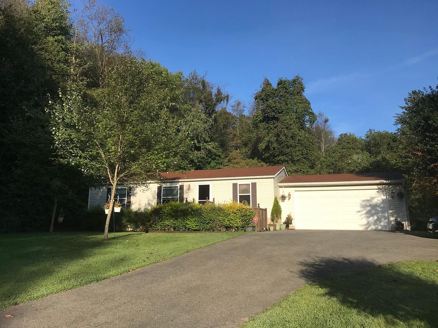 574 Possum Hollow Rd, Wampum, PA 16157 Zillow