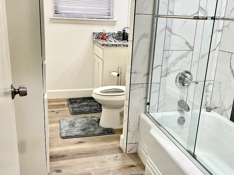 4912 Cockrell Ave — Photo 7