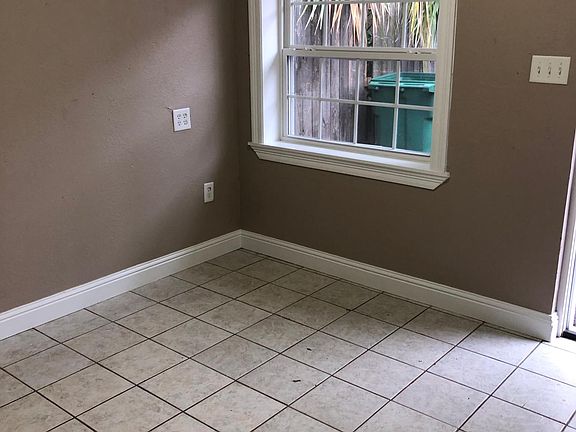 5th image of 1813 12th St APT 6