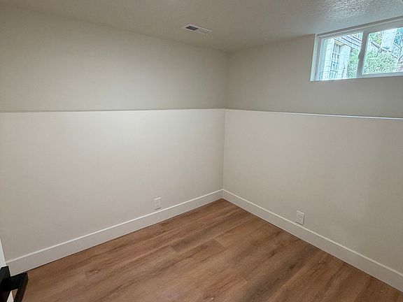 4th image of 2543 S Highland Dr #B