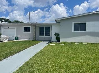 8541 SW 21st St, Miami, FL 33155