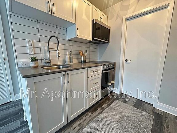 3rd image of 53 Dawes Rd #101