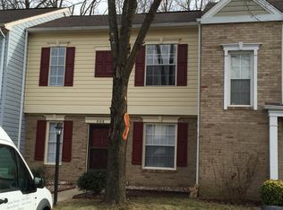 908 Wind Ridge Dr, Stafford, VA 22554