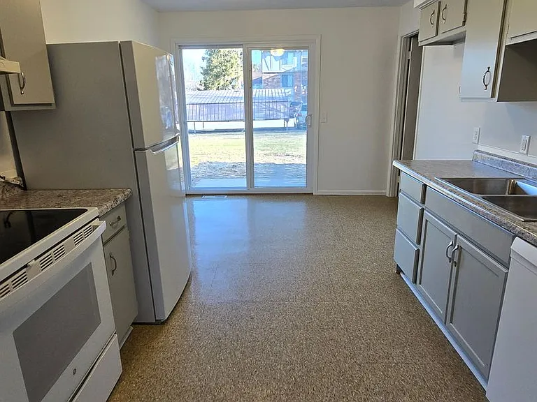 6226 Normandy Dr — Photo 4