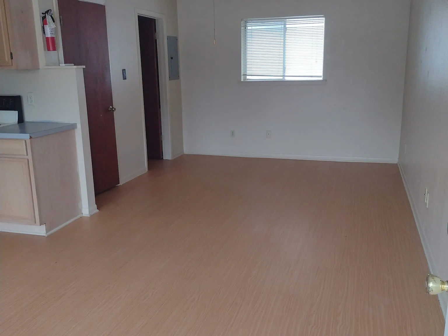 Colonial Apartments 117 — Photo 4