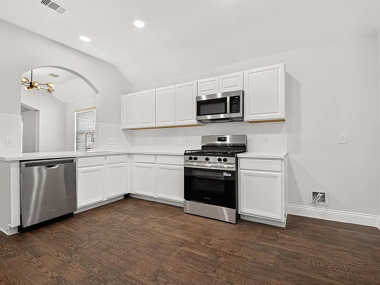 20707 Pine Rain Ct — Photo 21
