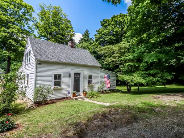 3 Riverside Road, Newtown, CT 06482