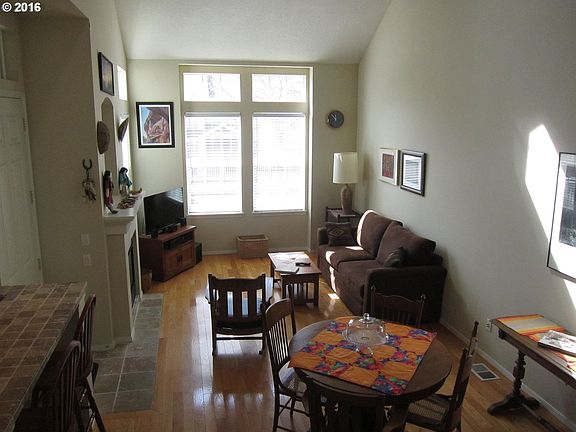 4th image of 6449 NE Brighton St