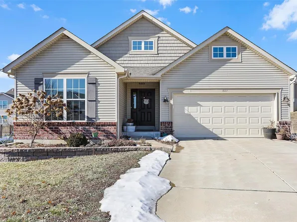 1657 Westlake Cir, Pacific, MO 63069