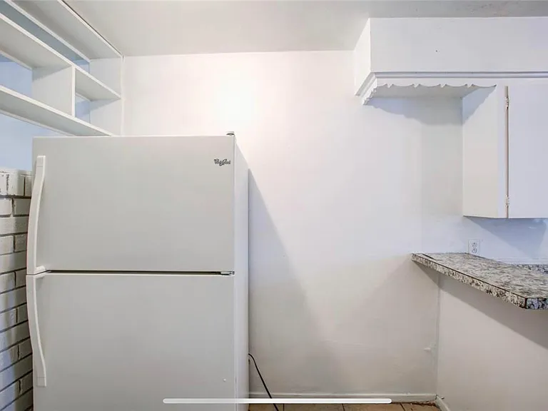 3703 Seabrook St #3 — Photo 5