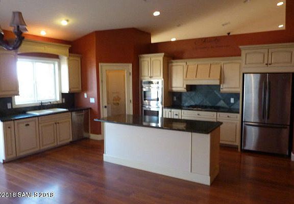 5th image of 715 E Valley View Trl