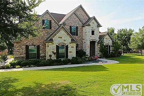 1st image of 650 E Canyon Creek Ln