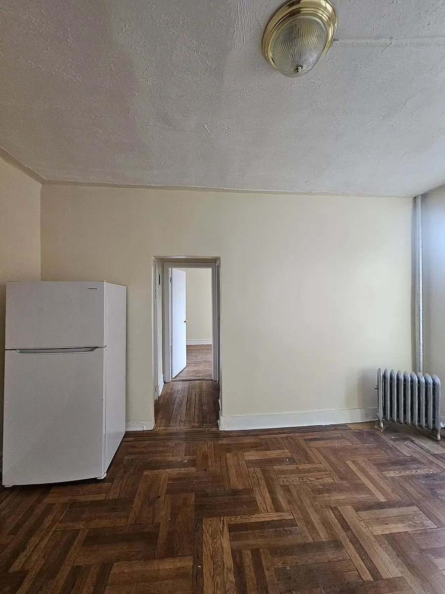 Building Photo - 2415 Newkirk Ave #3O