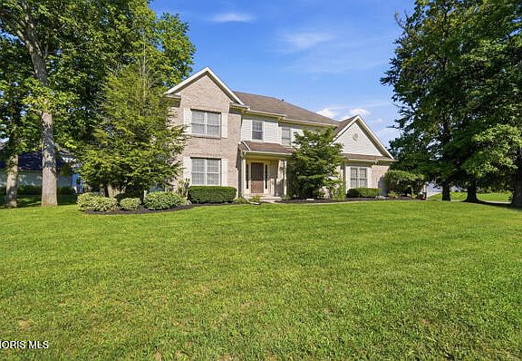 3rd image of 9033 Linden Lake Rd