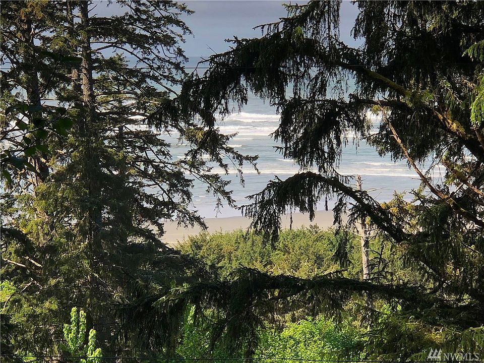 1st image of 16 Ocean View Ln