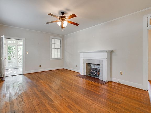 5th image of 3614 Blossom St