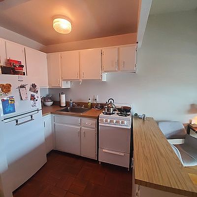 3rd image of 160 Bleecker St APT 8FE