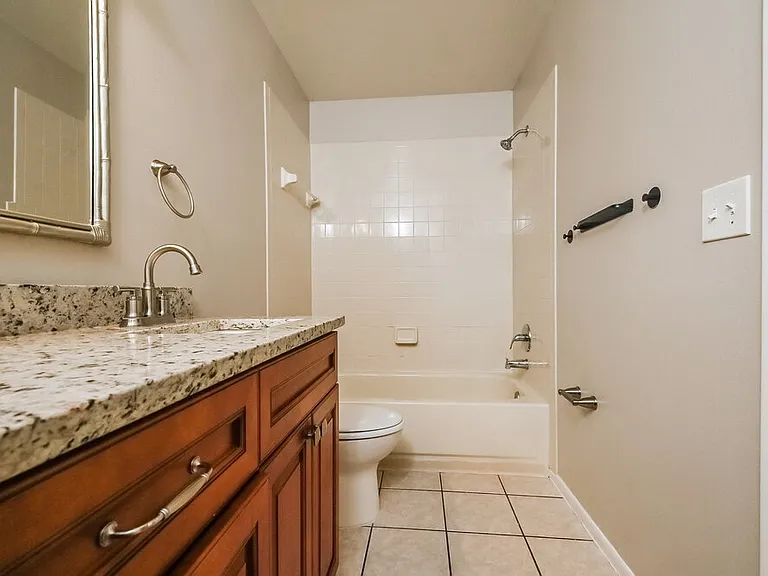 1336 Mohrlake Dr — Photo 10