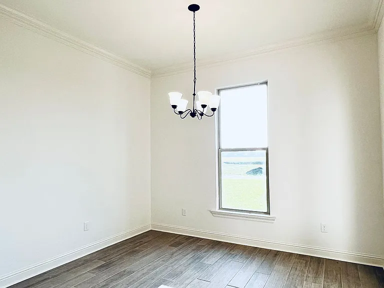 222 Finnegan Way — Photo 9