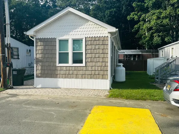 250 Madison Street, Eatontown, NJ 07724