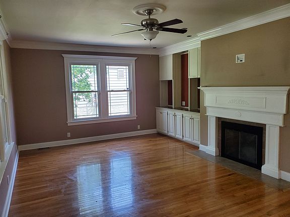 4th image of 1404 Parkside Dr