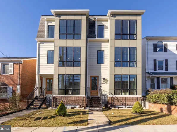 5018 1/2 42nd St NW Unit 2, Washington, DC 20016