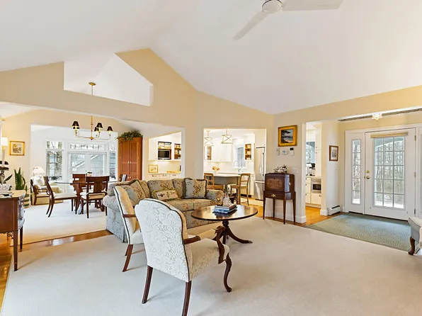 44 Island View Lane, Brunswick, ME 04011