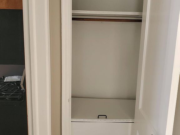 3rd image of 3234 Kinsey Ave