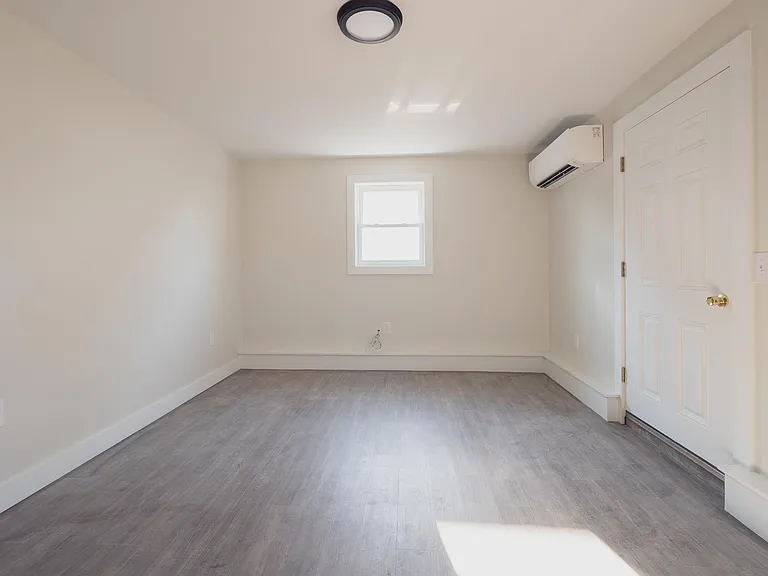 67 Elm St #C — Photo 3