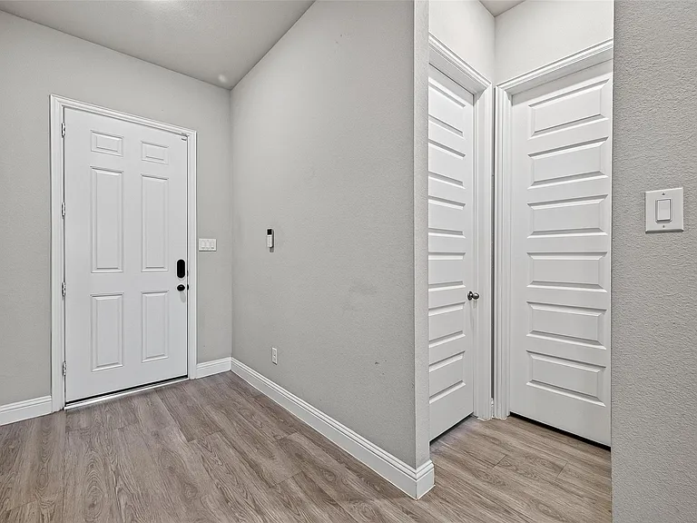 6506 Tiburon Lakes Dr — Photo 4